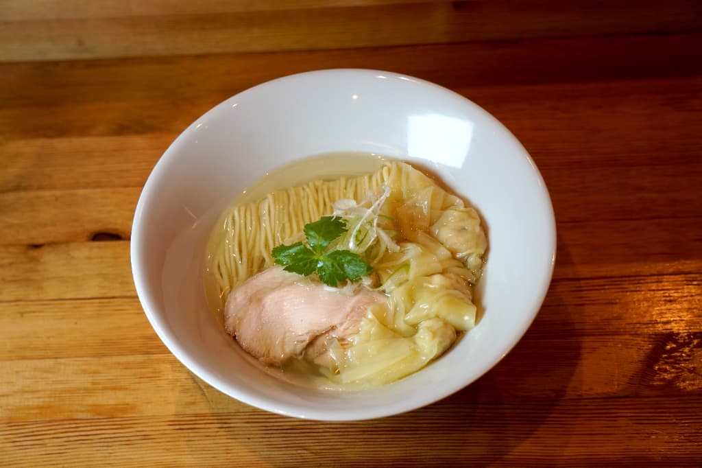 완탕 시오라멘｜RAMEN 百舌鳥（赤坂）