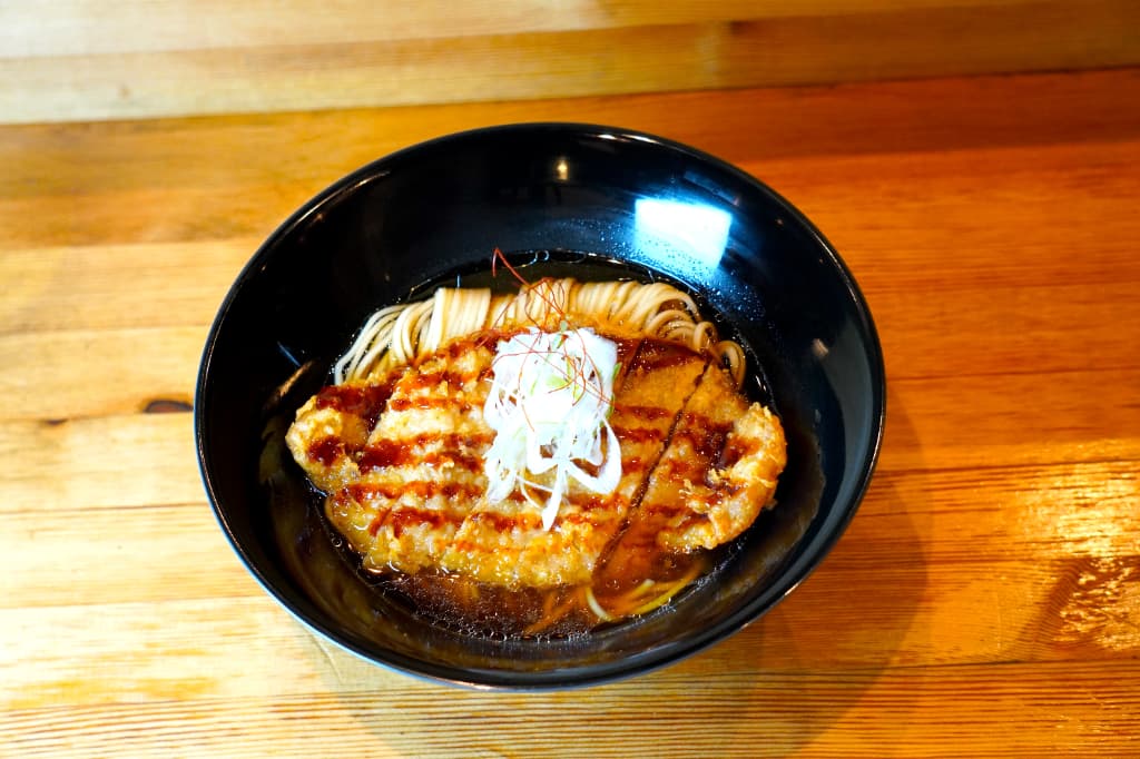 파이구 쇼유라멘｜RAMEN 百舌鳥（赤坂）